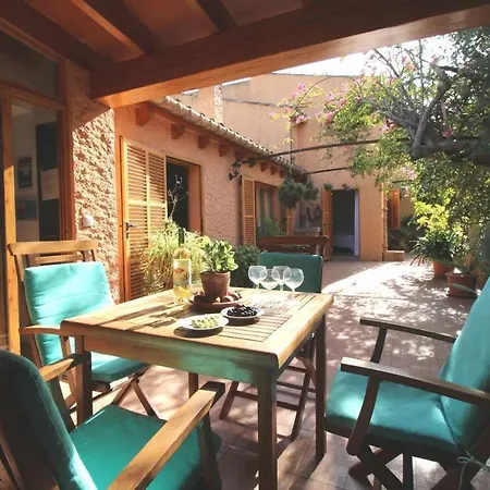Gato Den Vives Casa 4 Con Piscina Ferienhaus