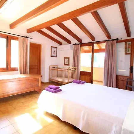 Gato Den Vives Casa 4 Con Piscina Port de Pollença