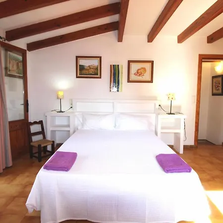 Gato Den Vives Casa 4 Con Piscina Holiday home
